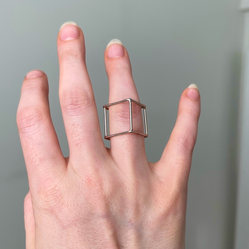 Size 7 Silver Unique Cube Statement Ring